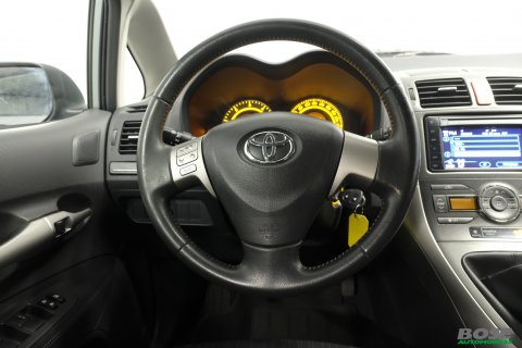 Toyota Auris 1.4 D-4D Executive DPF *NAVIGATION*
