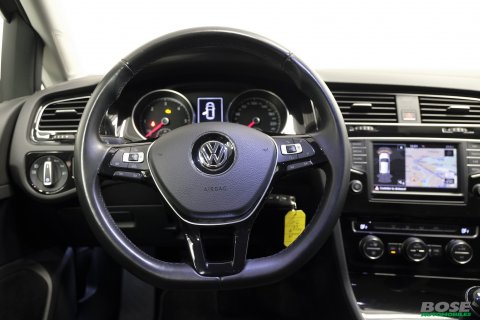 VW Golf 1.6 CR TDi Highline*GPS*Capteurs AV/AR*