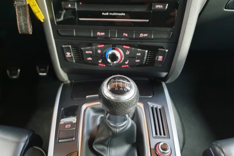 Audi A4 1.8TFSI S-line