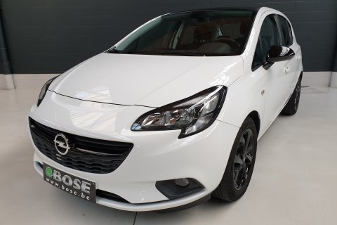 Opel Corsa 1.2i Black Edition