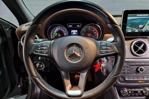 Mercedes GLA180d