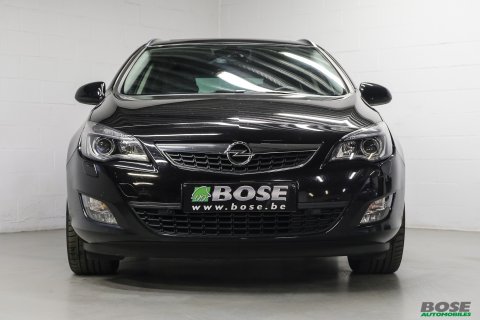 Opel Astra 1.7 CDTi ECOTEC Cosmo DPF*CUIR*NAVI*TOE*