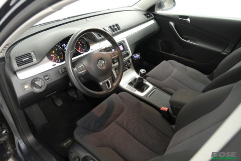 VW Passat 1.6 CR TDi BlueMotion DPF *SIEGES CHAUFFANTS*